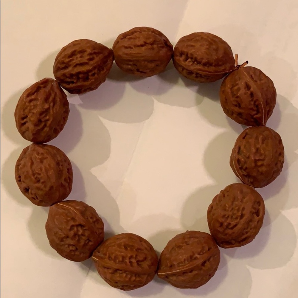 Brand new handmade Tibetan walnut bracelet